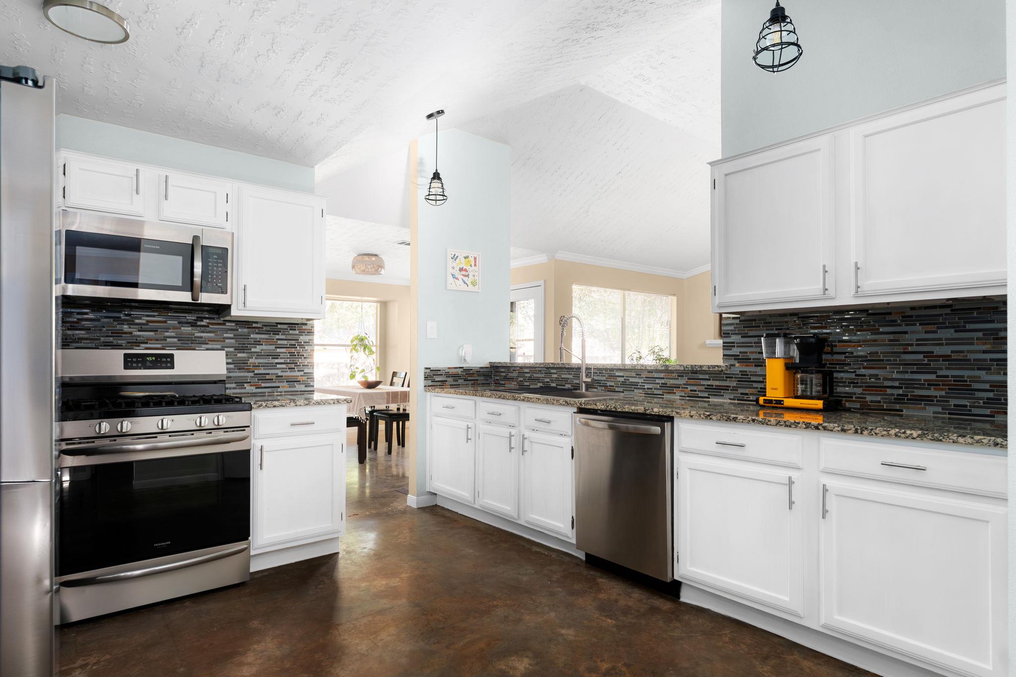 1412 Pigeon Forge RD