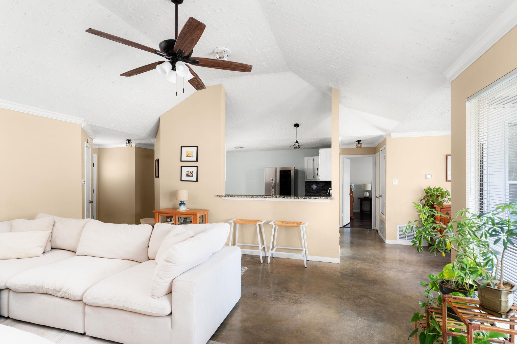 1412 Pigeon Forge RD