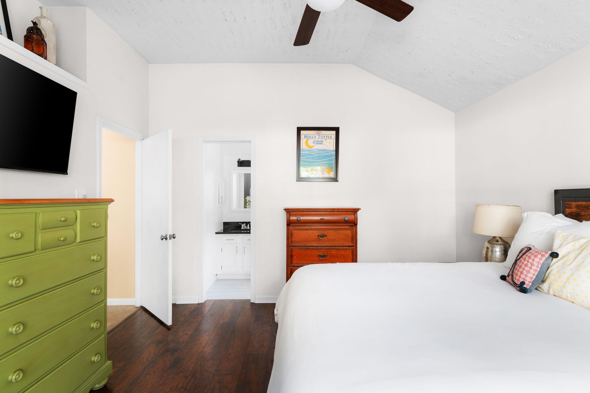 1412 Pigeon Forge RD