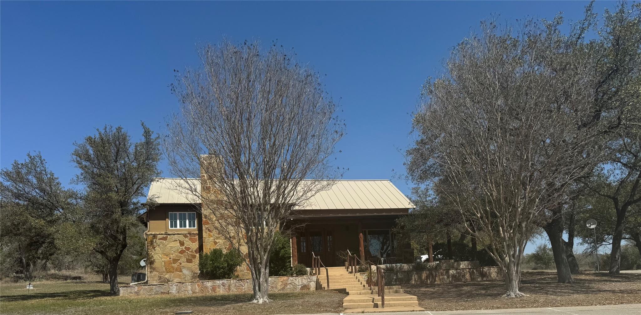 Lot 56 War Bonnet RDG