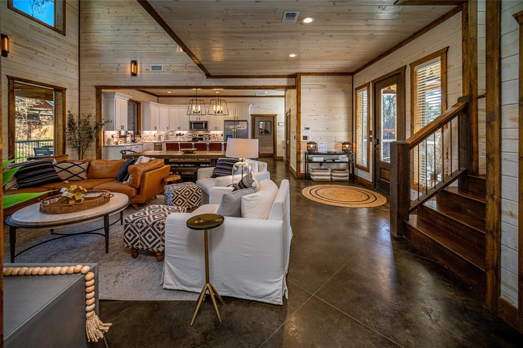 940 W Eagle Mountain Trail