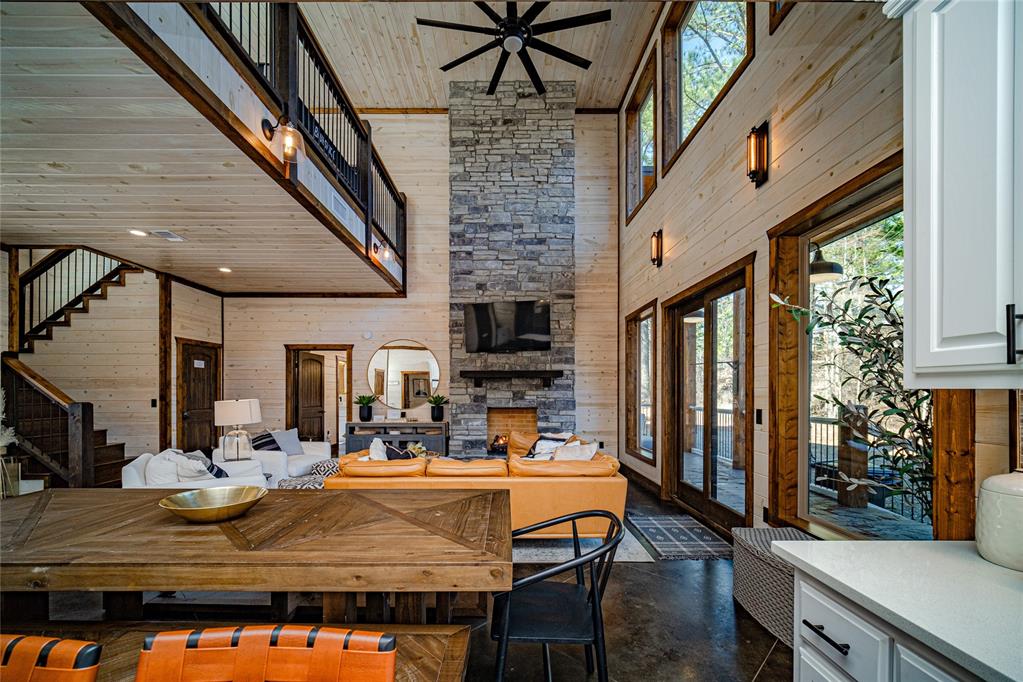 940 W Eagle Mountain Trail