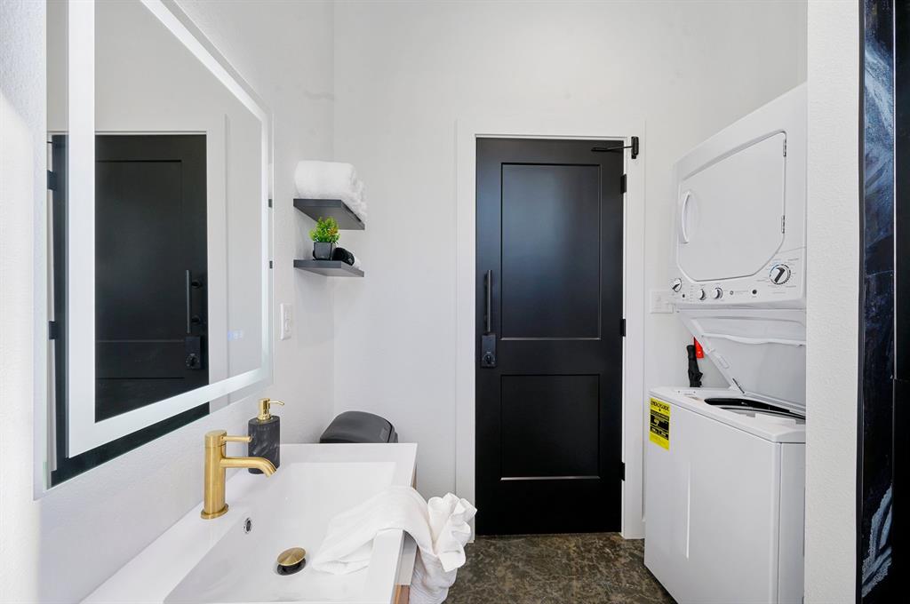 41 Happy Place Circle