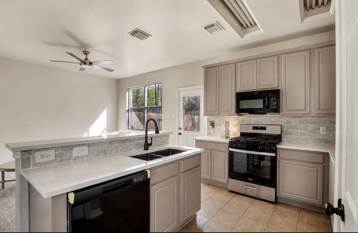 38 Blue Creek Place