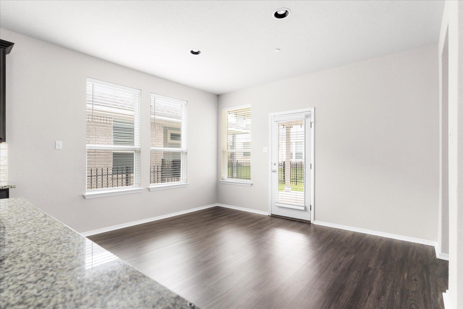 2800 Joe DiMaggio BLVD # 100, Round Rock Unit: 100