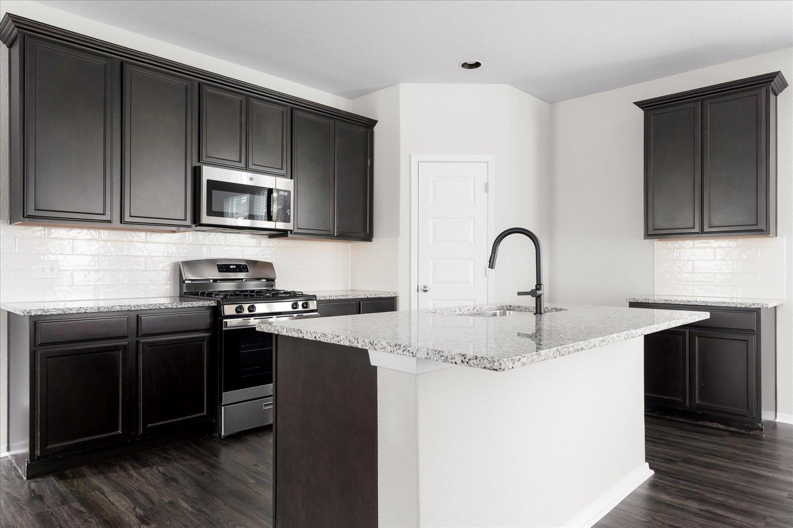 2800 Joe DiMaggio BLVD # 100, Round Rock Unit: 100