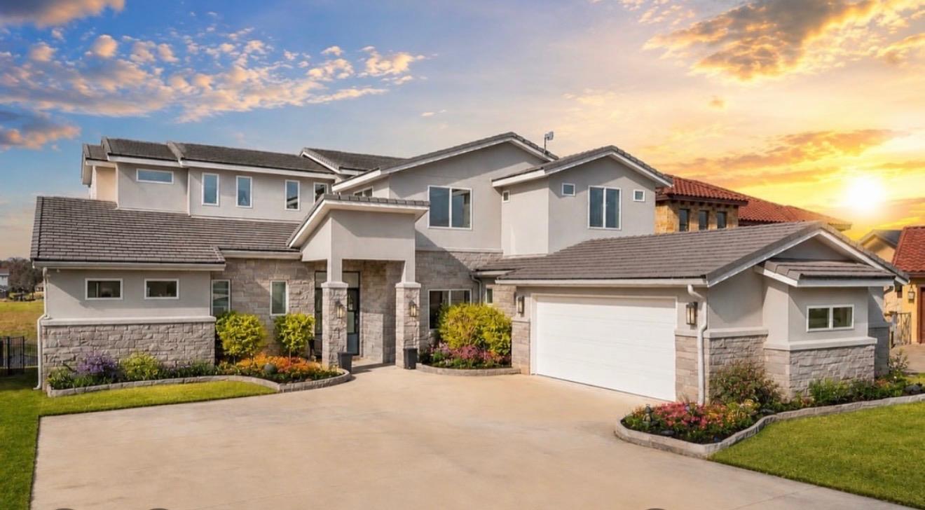 106 Blue Heron DR