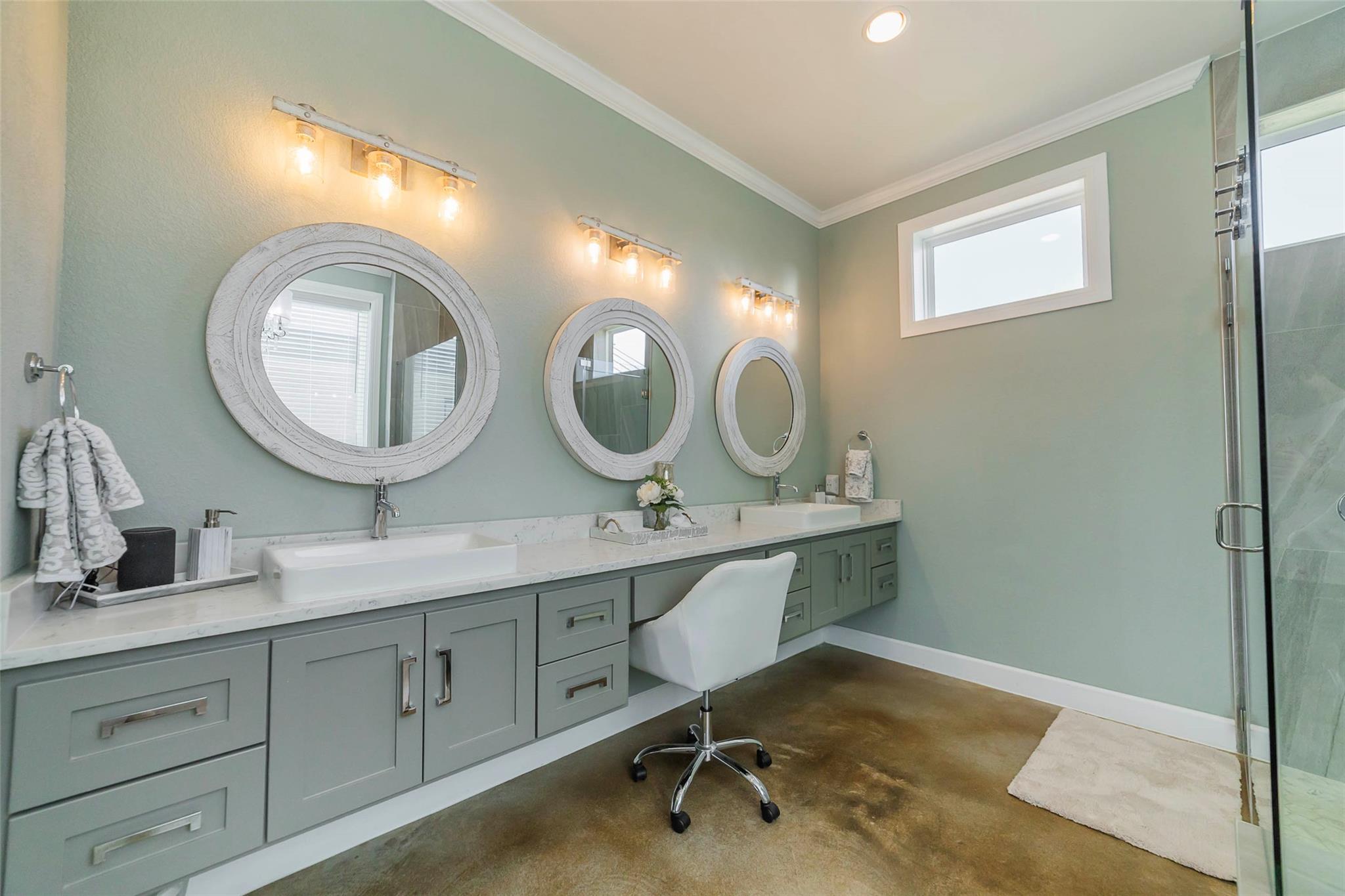 106 Blue Heron DR