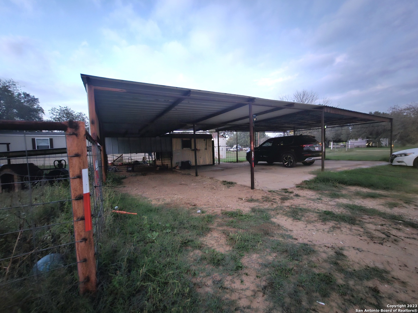 243 COUNTY ROAD 2585
