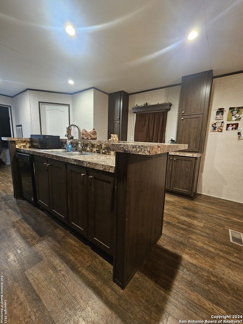 243 COUNTY ROAD 2585
