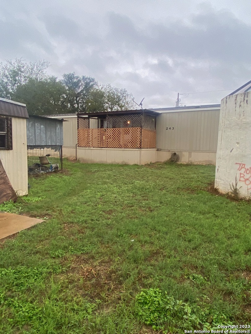243 COUNTY ROAD 2585