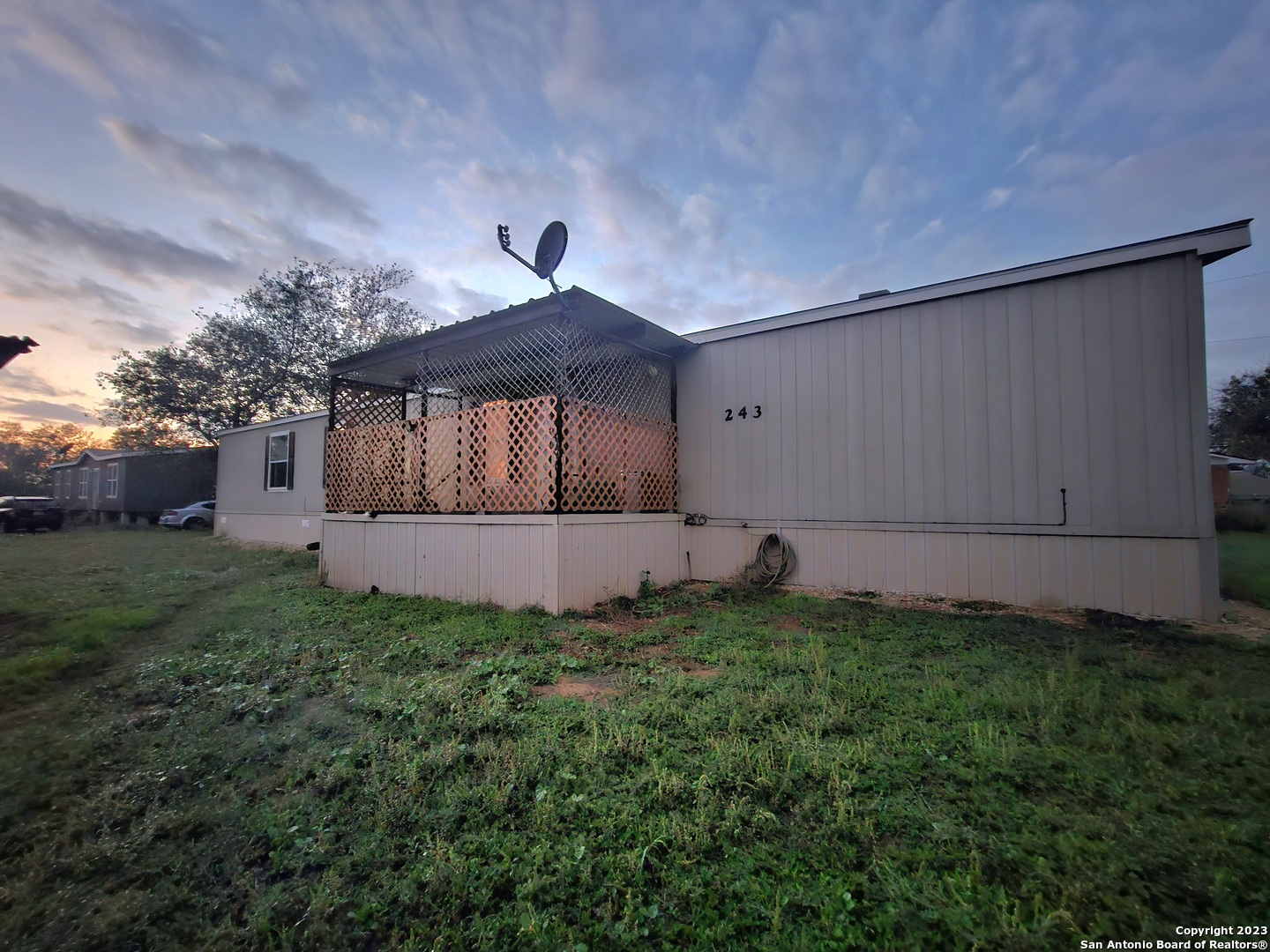 243 COUNTY ROAD 2585