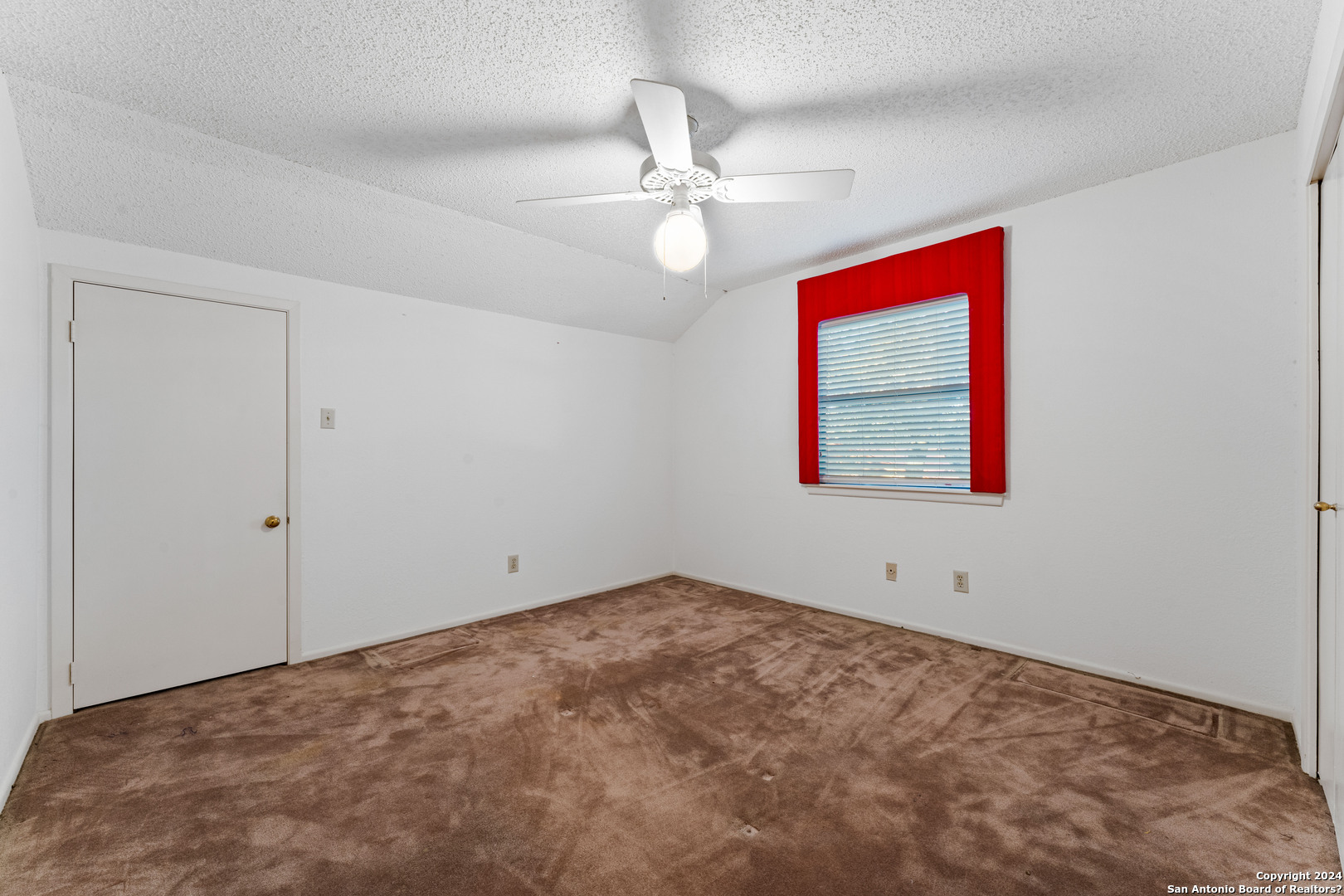 13707 BLUFFMONT