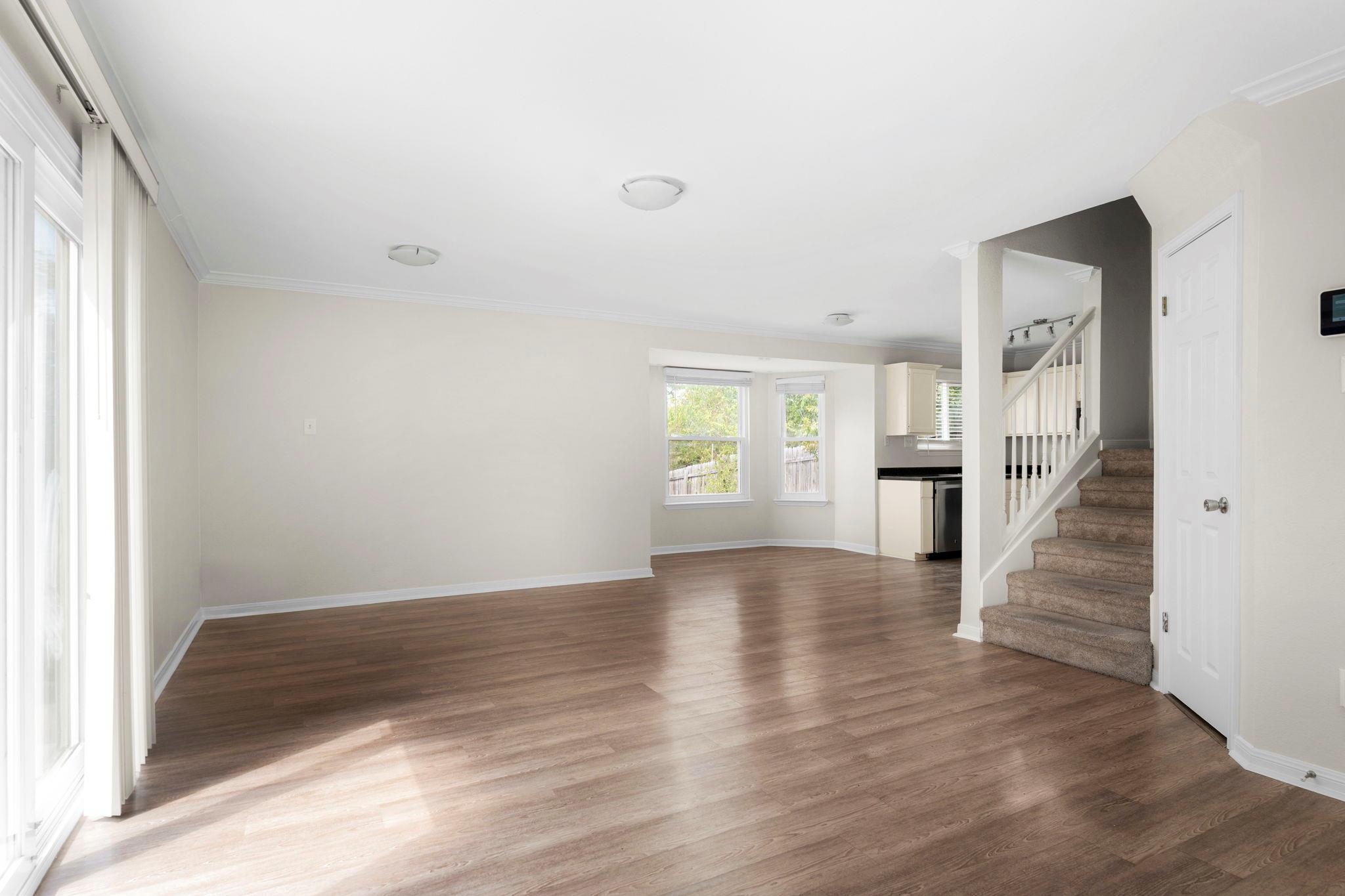 3205 Rockhurst LN