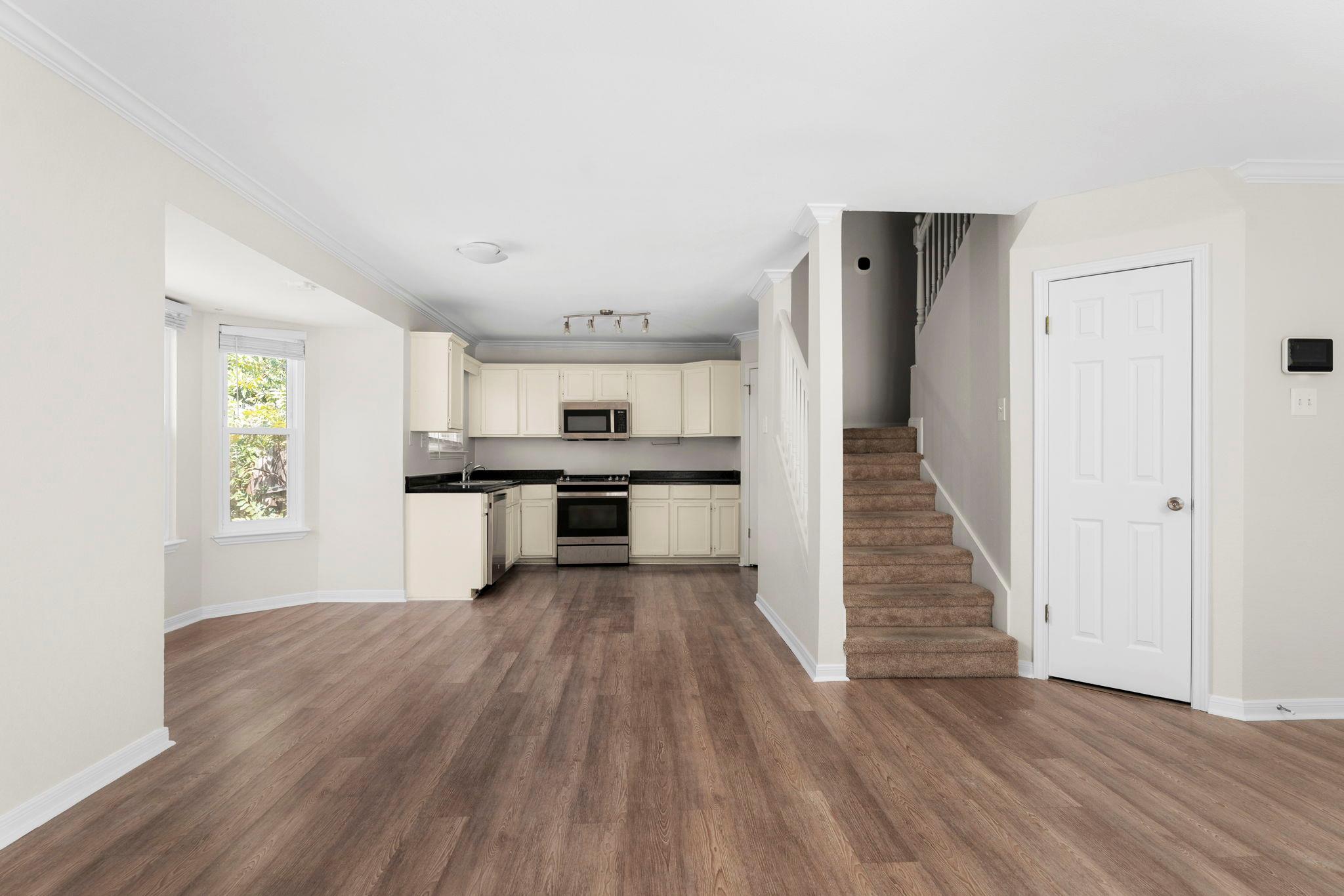 3205 Rockhurst LN