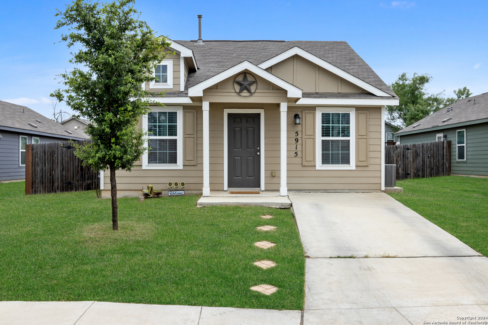 5915 LADY LN
