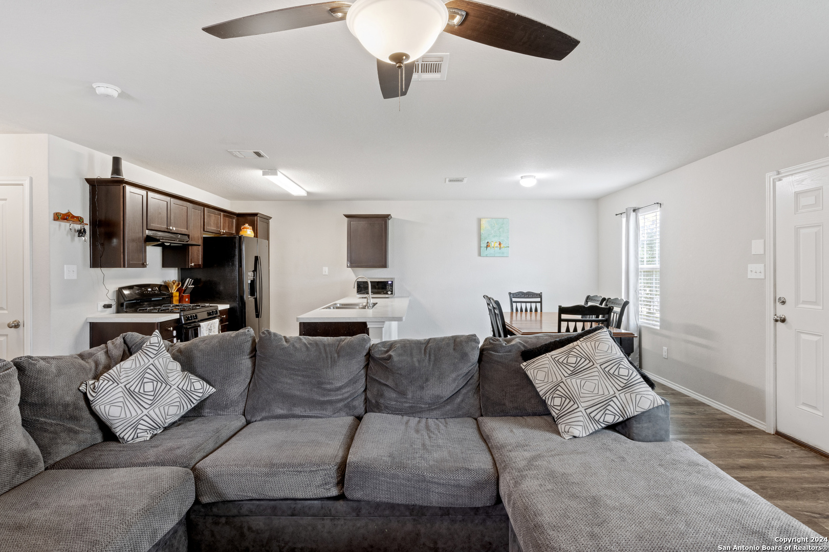 5915 LADY LN