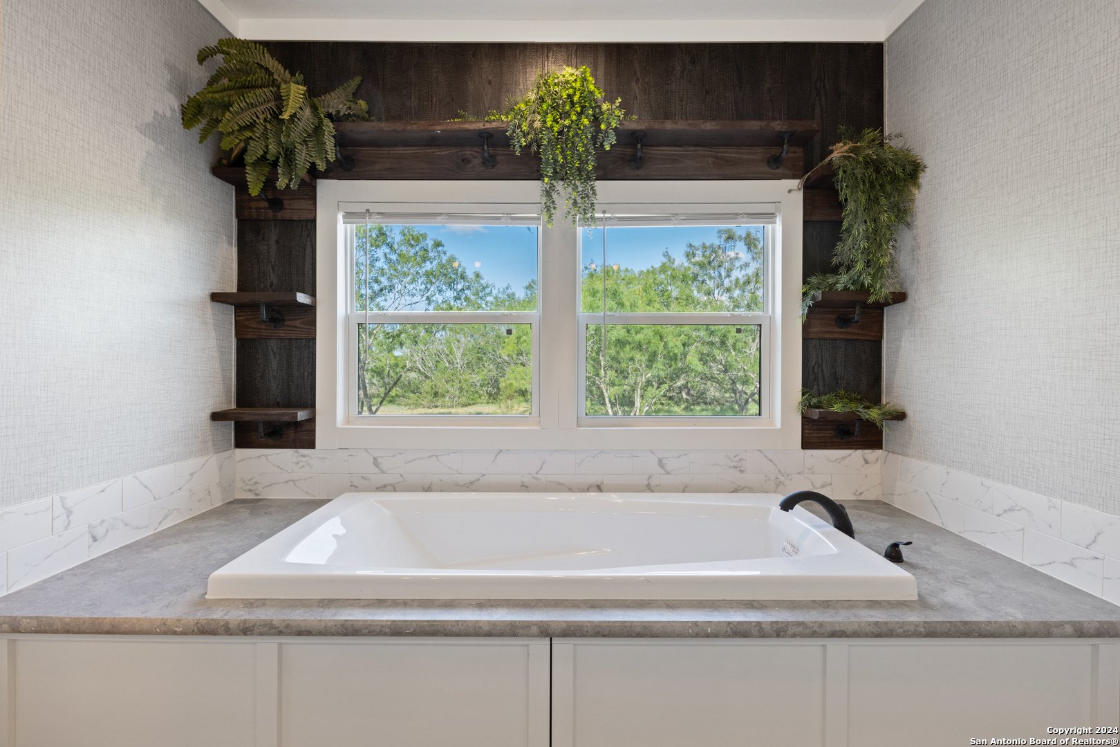 415 S County Road 321