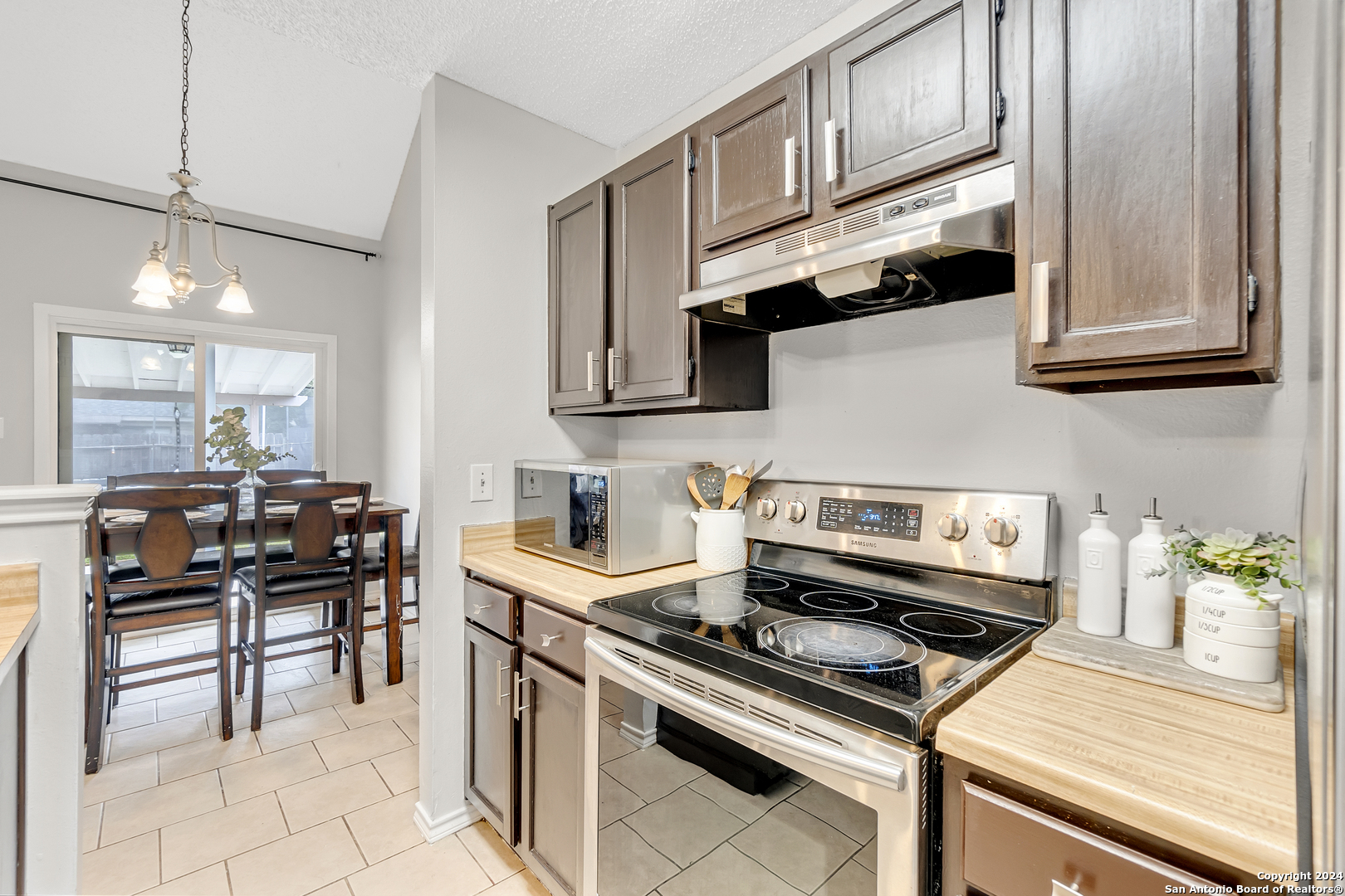 7415 BRANSTON