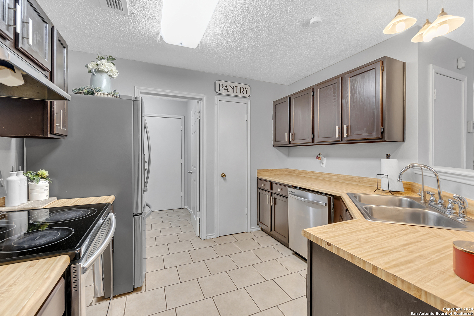 7415 BRANSTON