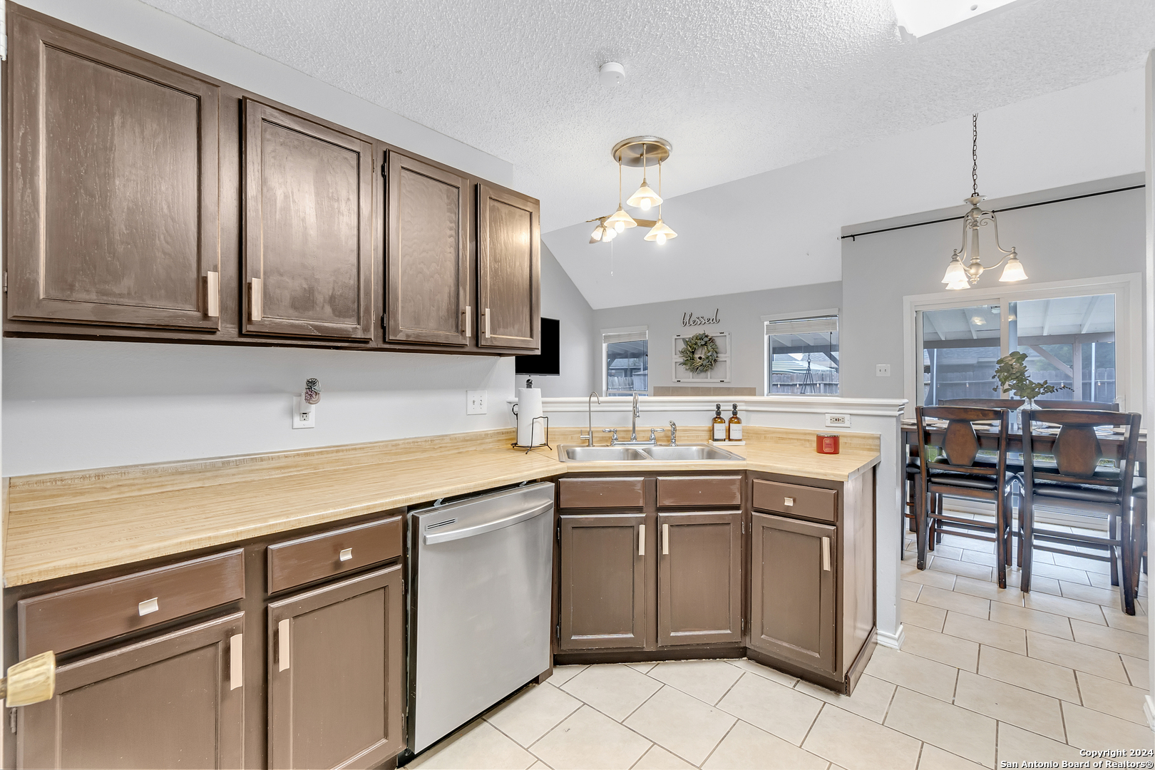 7415 BRANSTON