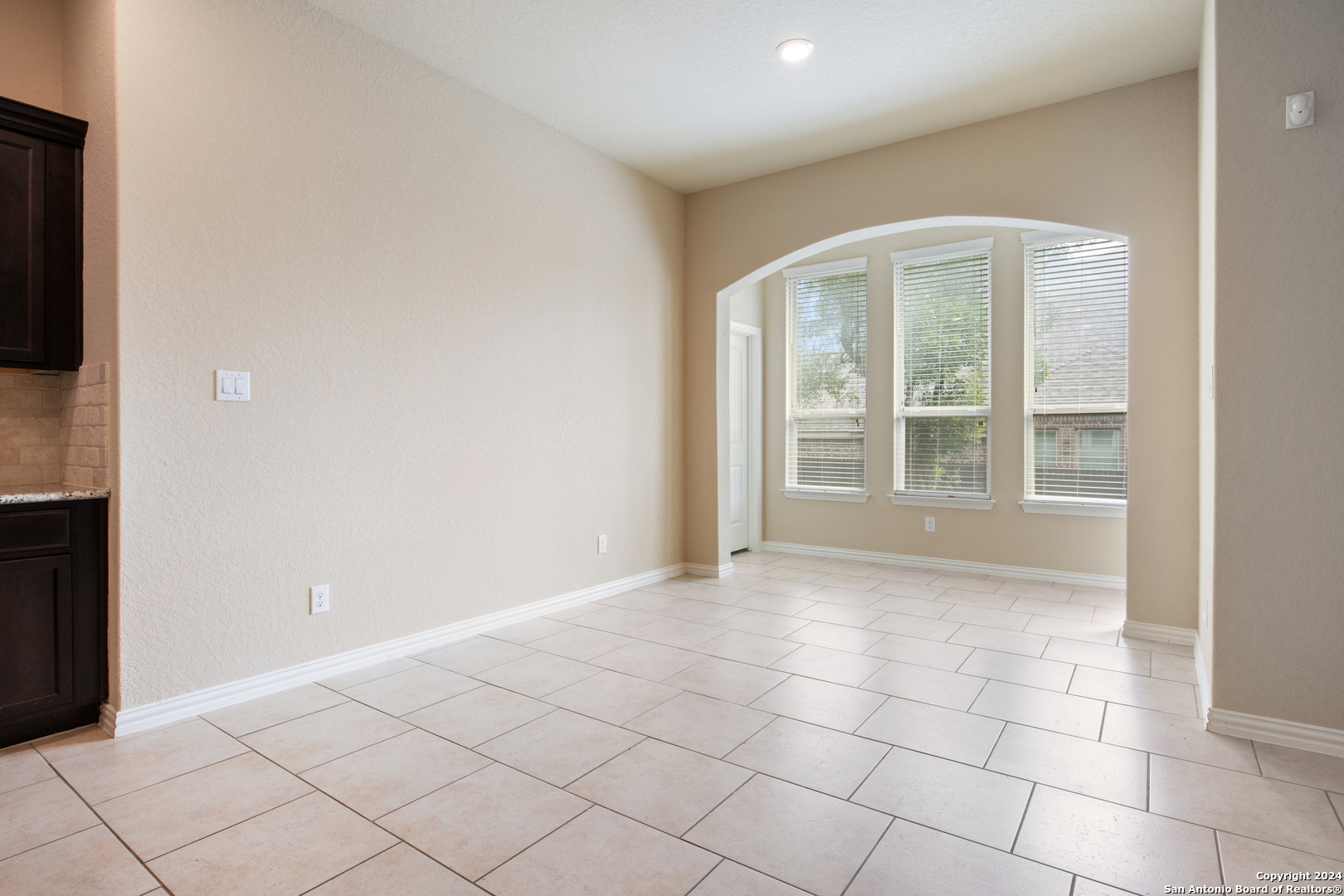 841 RACELAND RD
