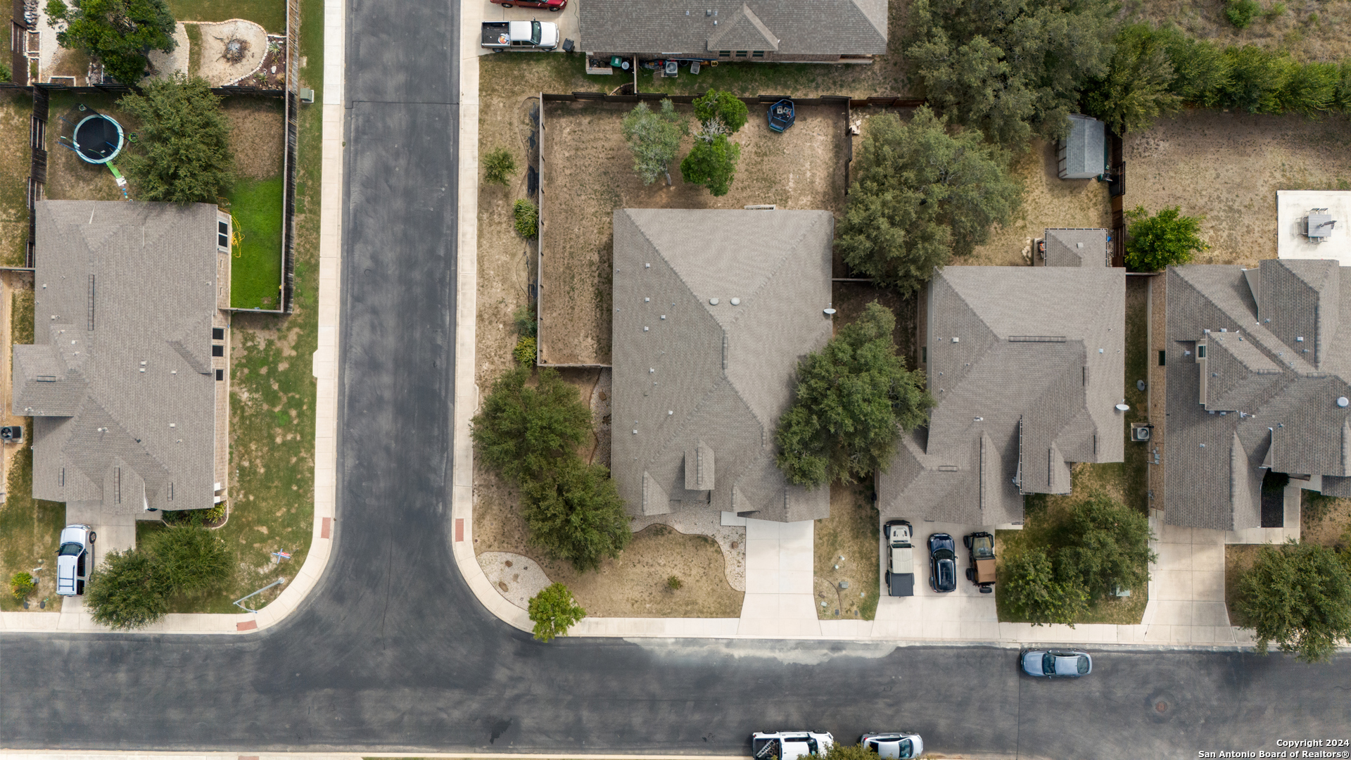 841 RACELAND RD