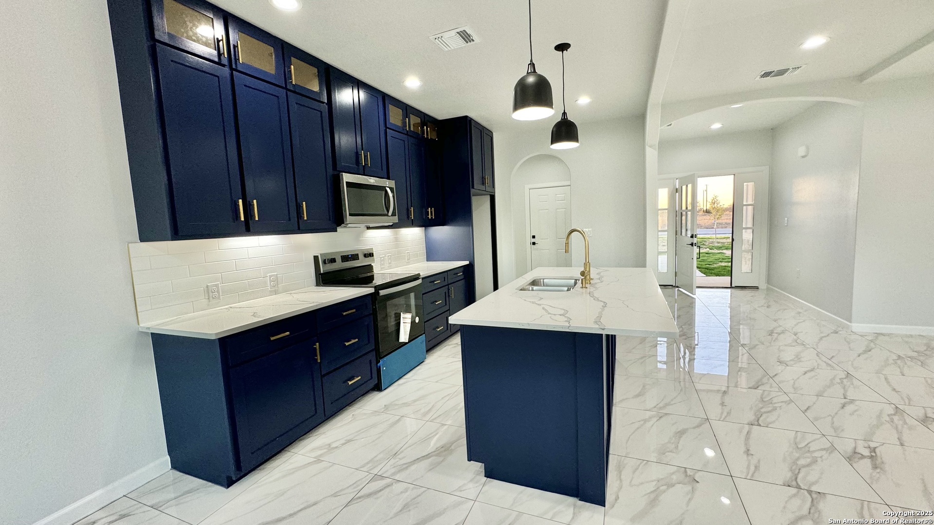 16931 Rancho Escondido