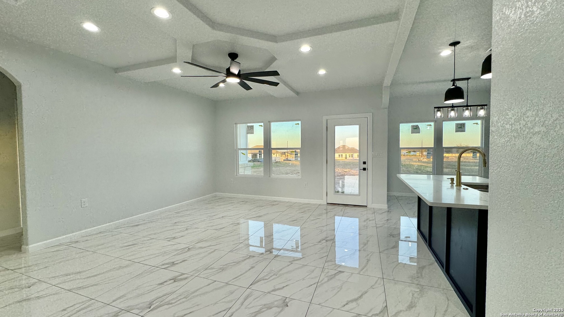 16931 Rancho Escondido
