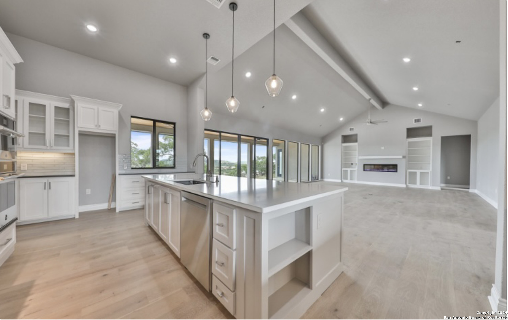 732 Salt Grass Trail