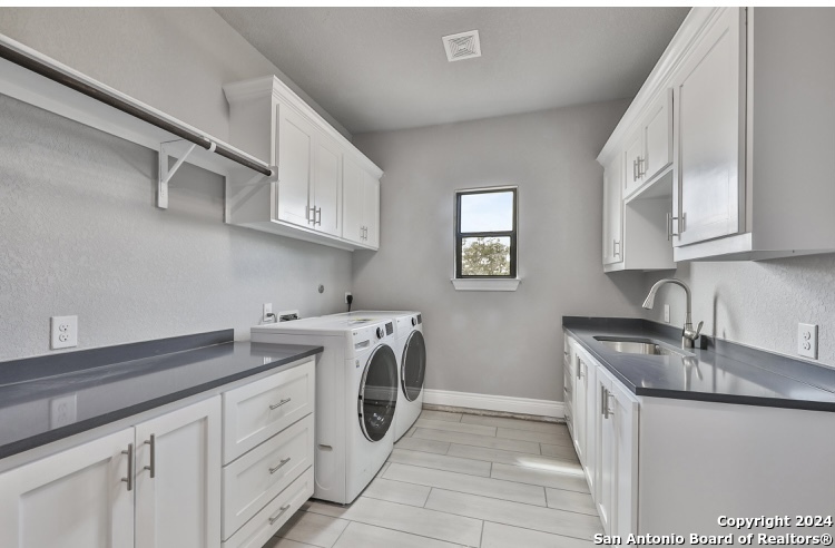 732 Salt Grass Trail