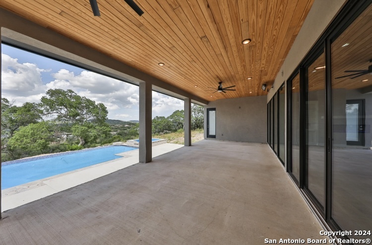 732 Salt Grass Trail