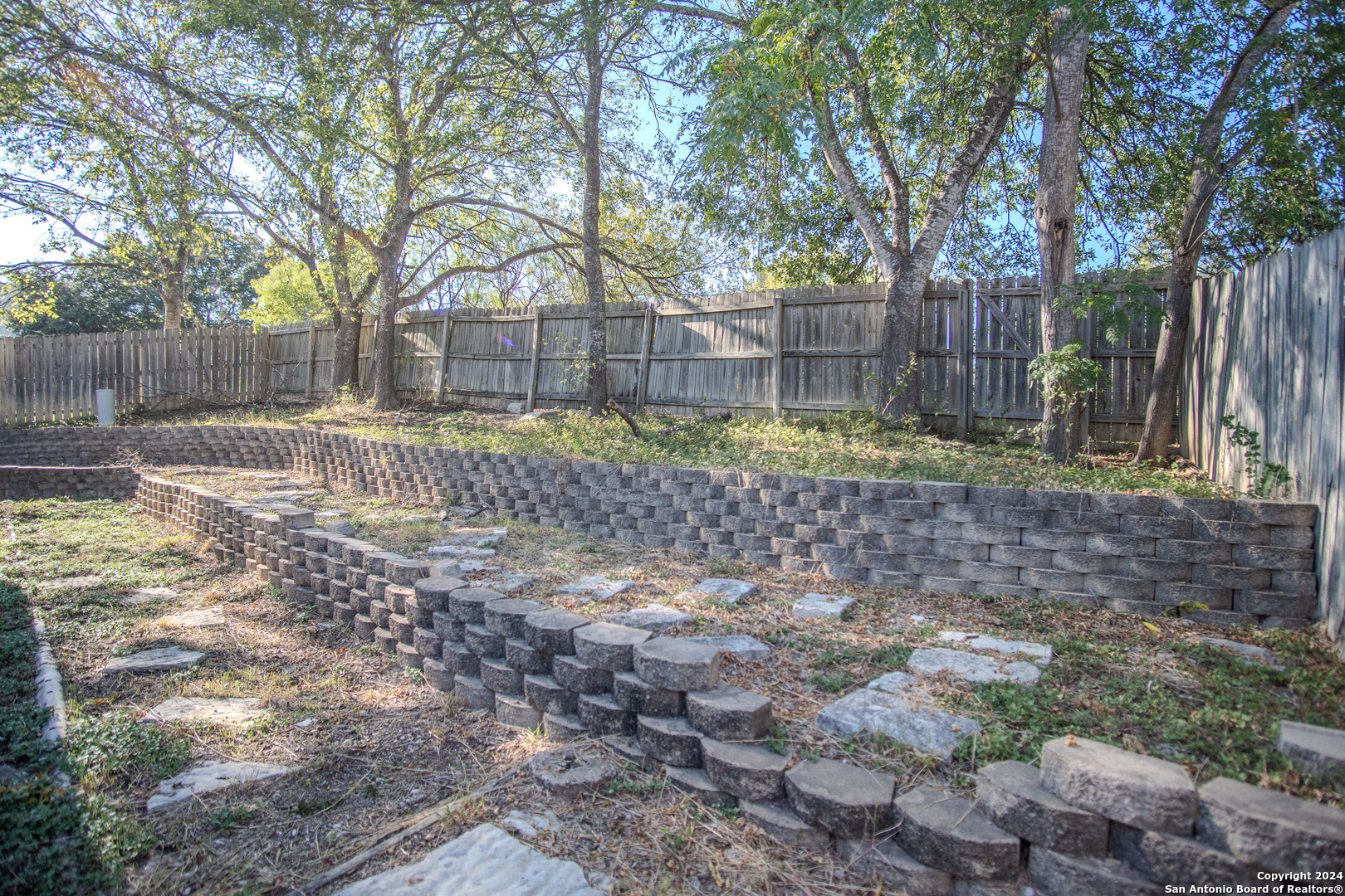 6723 VINELAND