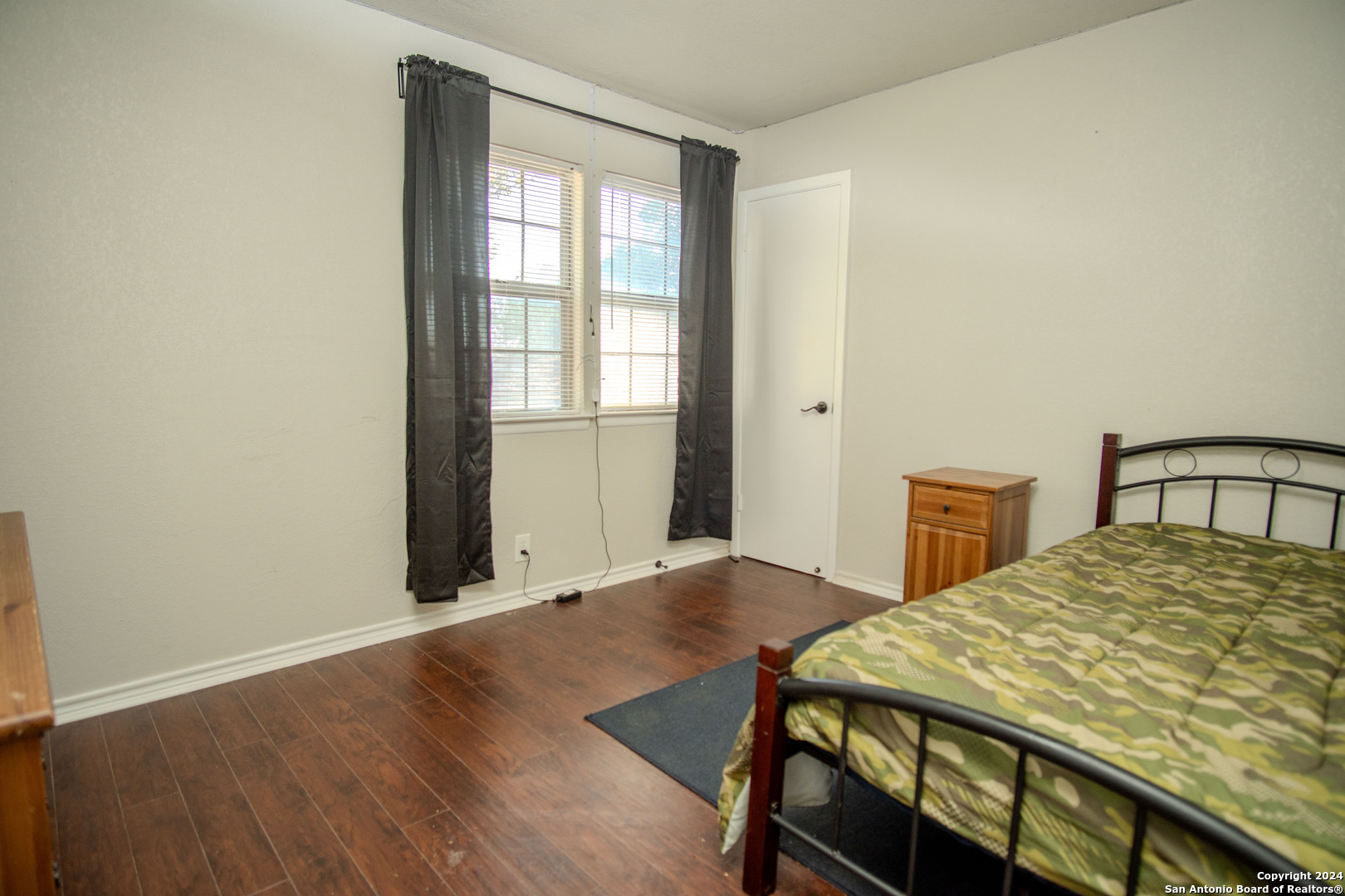 6723 VINELAND