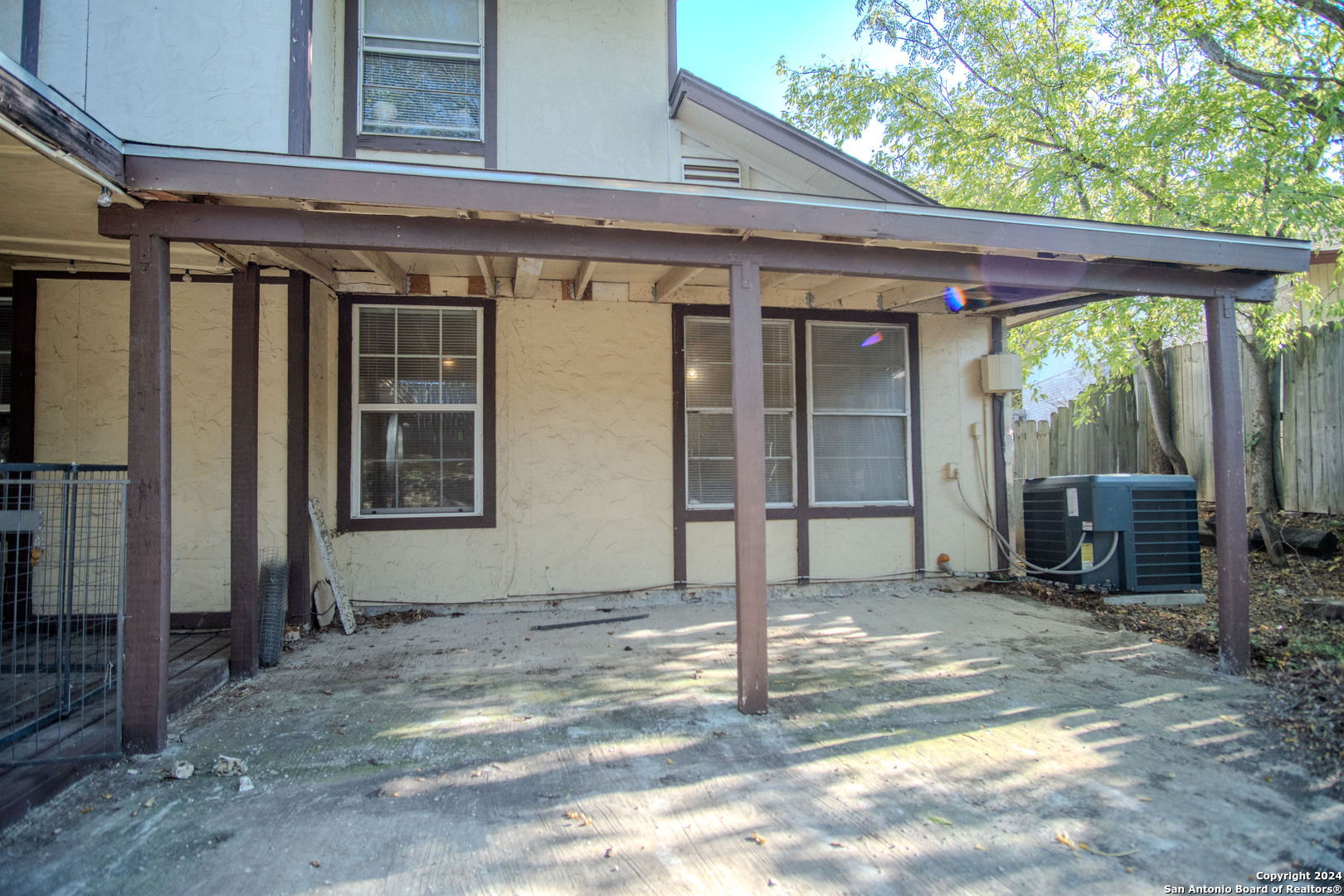 6723 VINELAND