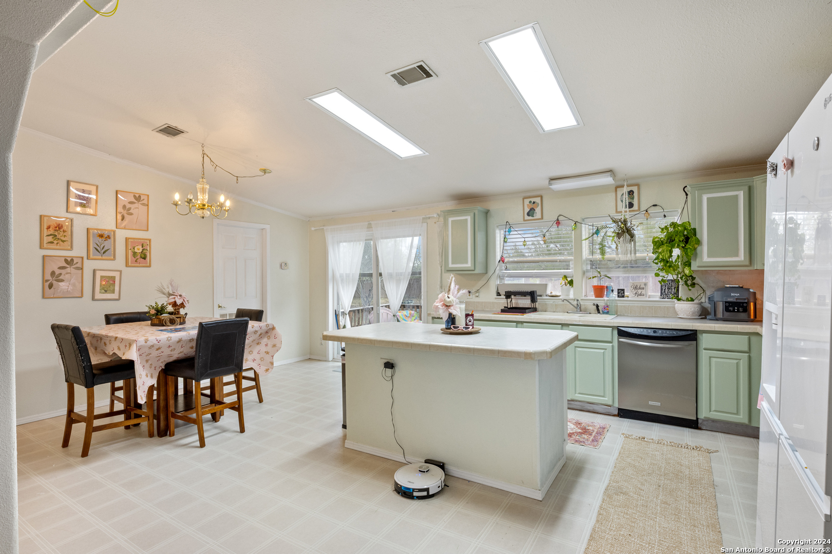 231 COUNTY ROAD 5635