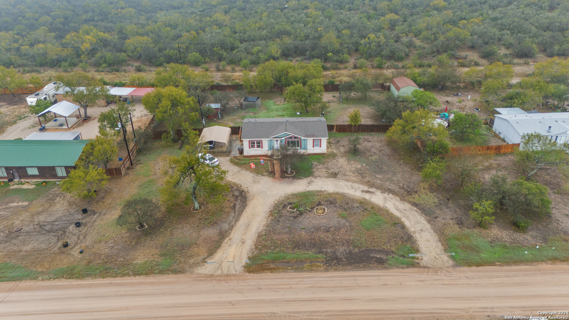 231 COUNTY ROAD 5635