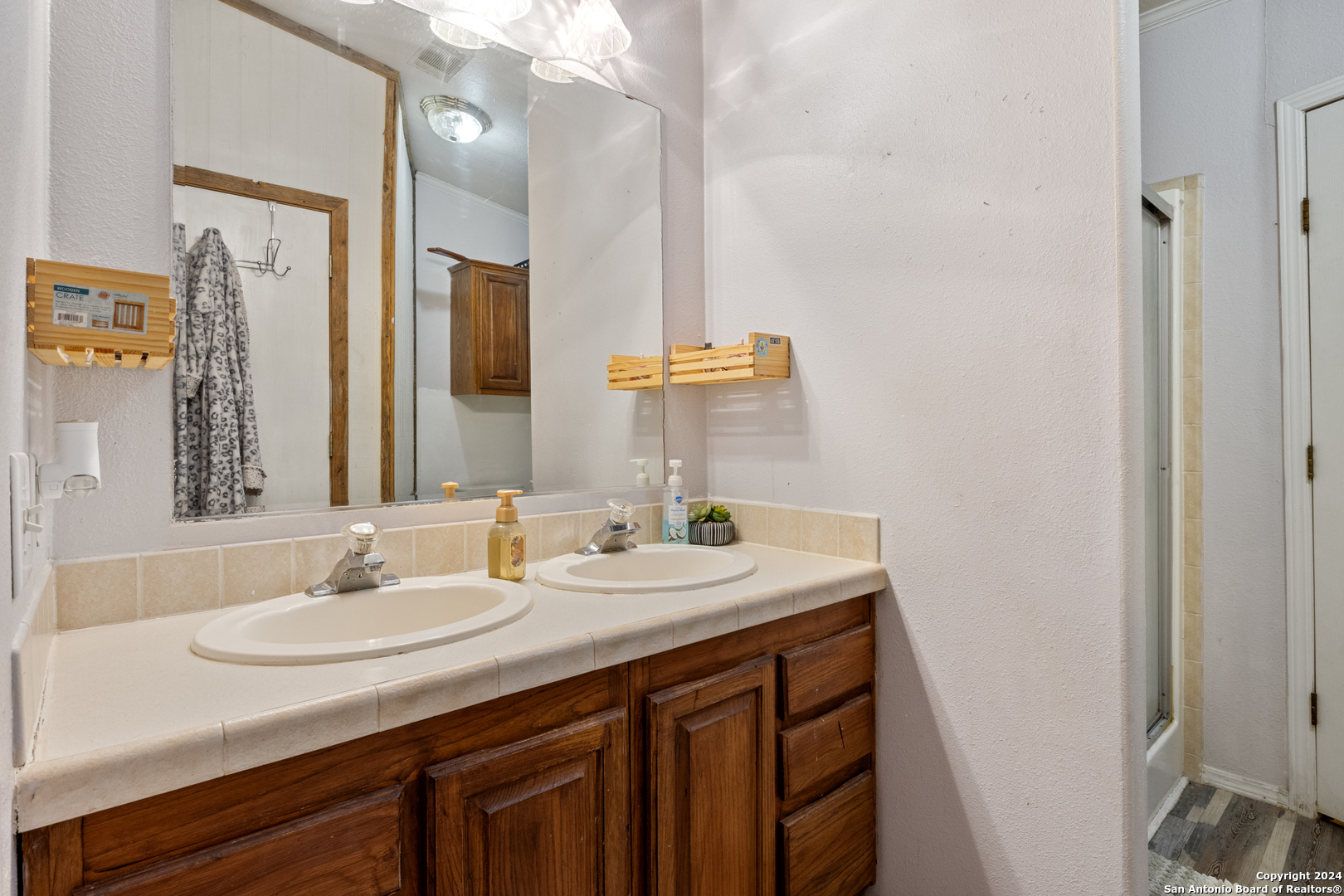 231 COUNTY ROAD 5635