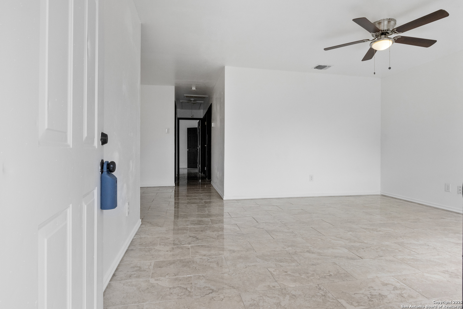 1131 W Hermosa