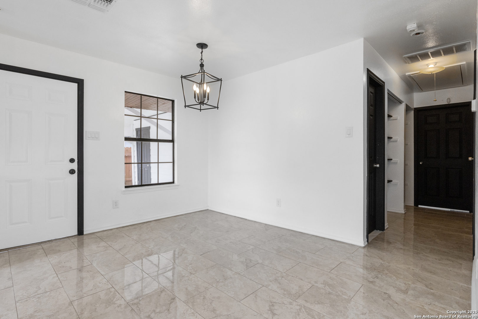 1131 W Hermosa