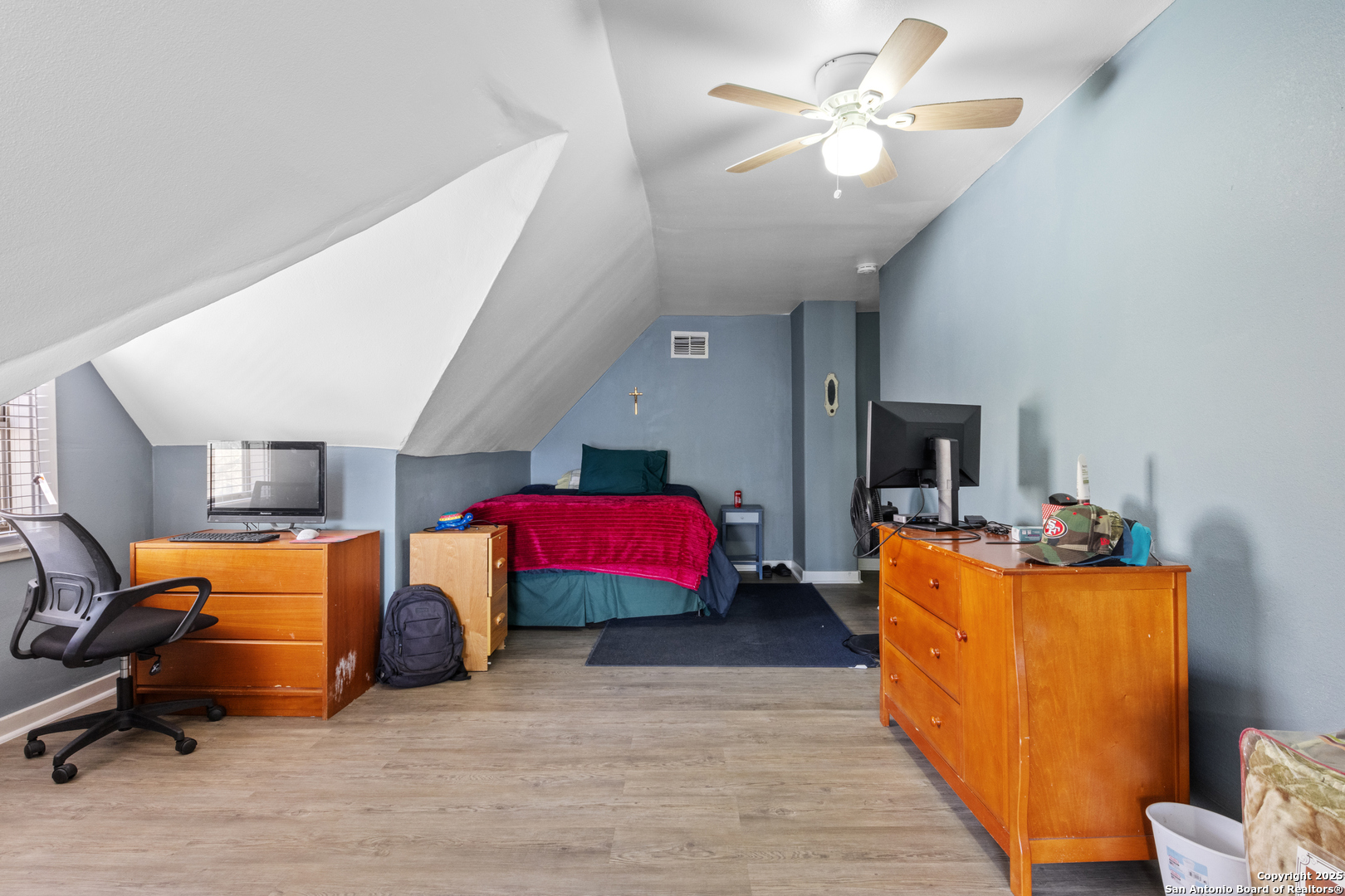 421 E Rio Grande