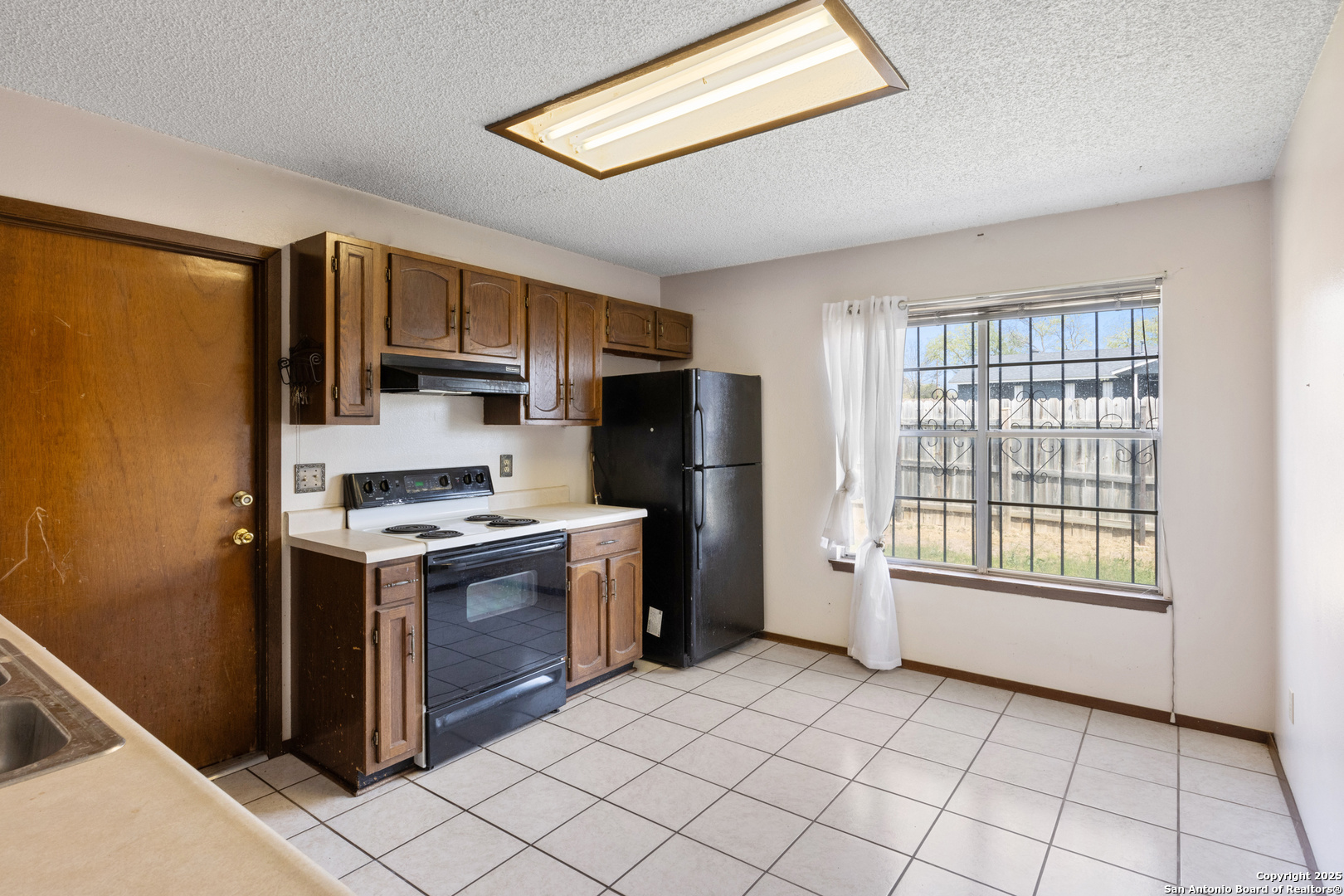5102 Ivanhoe