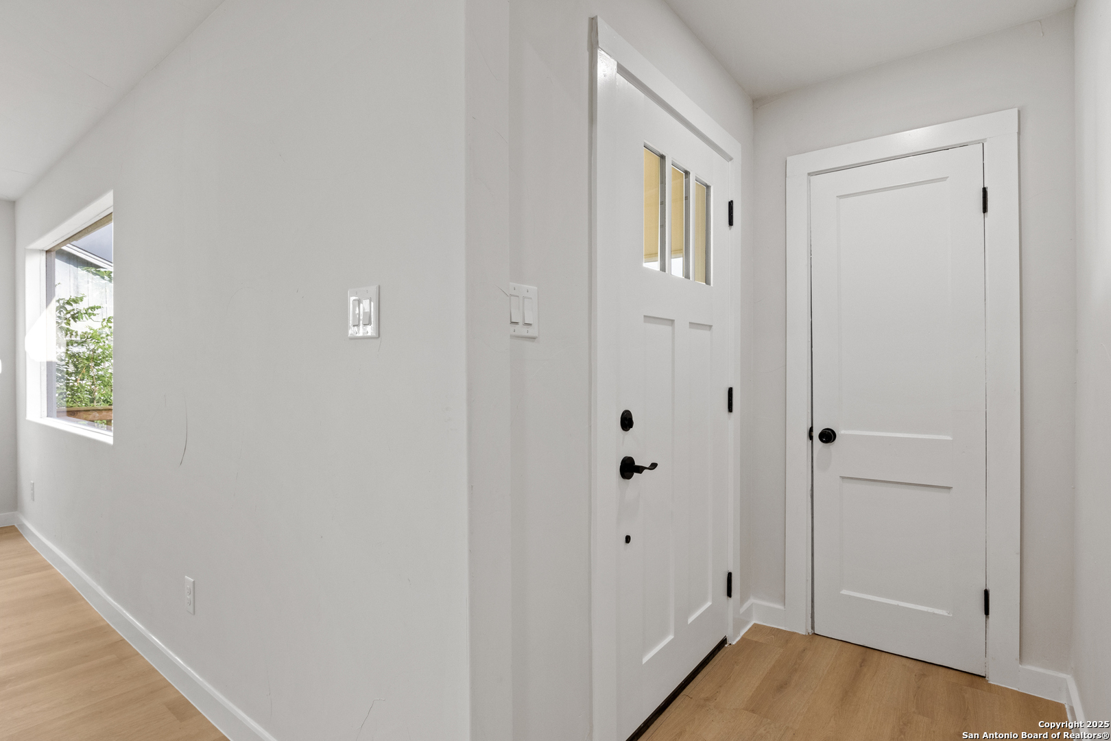 114 E Mayfield