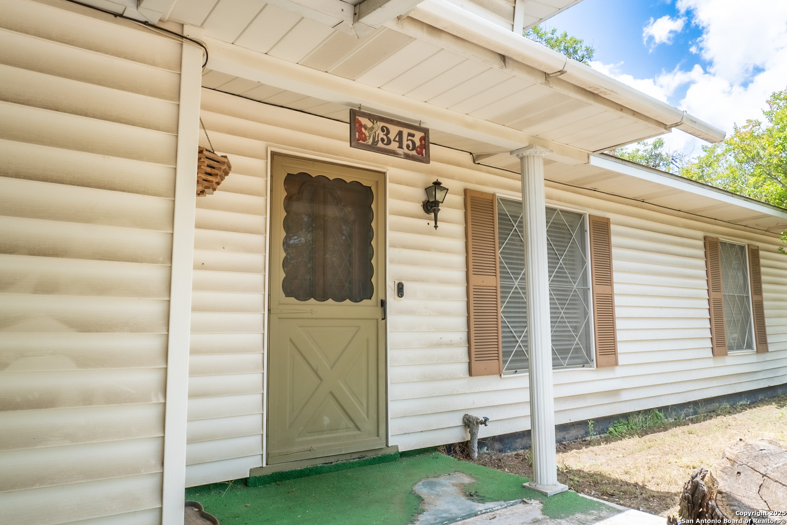 345 shelburn