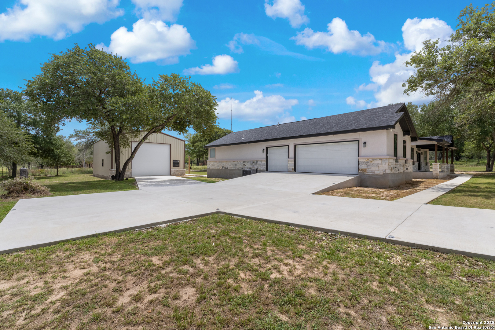 137 County Road 6876