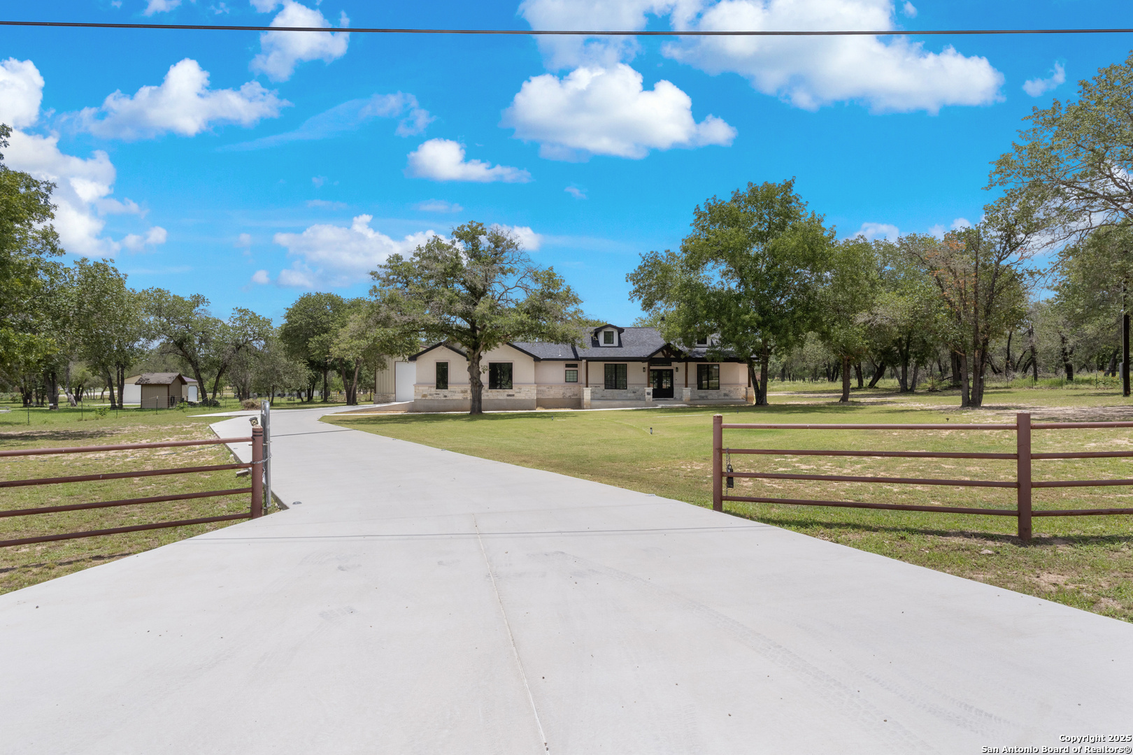 137 County Road 6876
