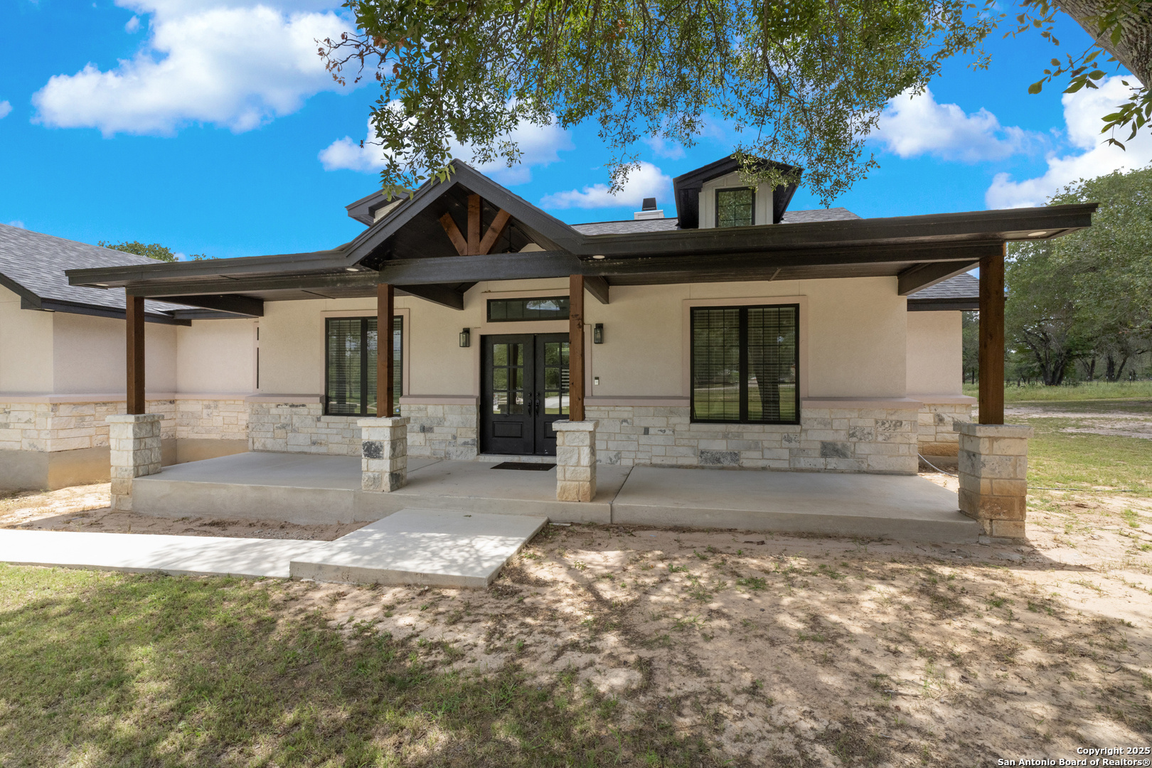 137 County Road 6876