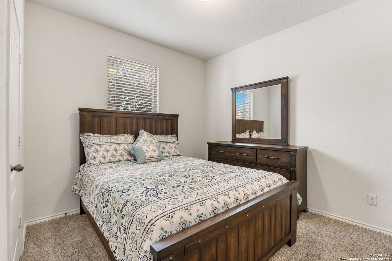 3343 Uresti