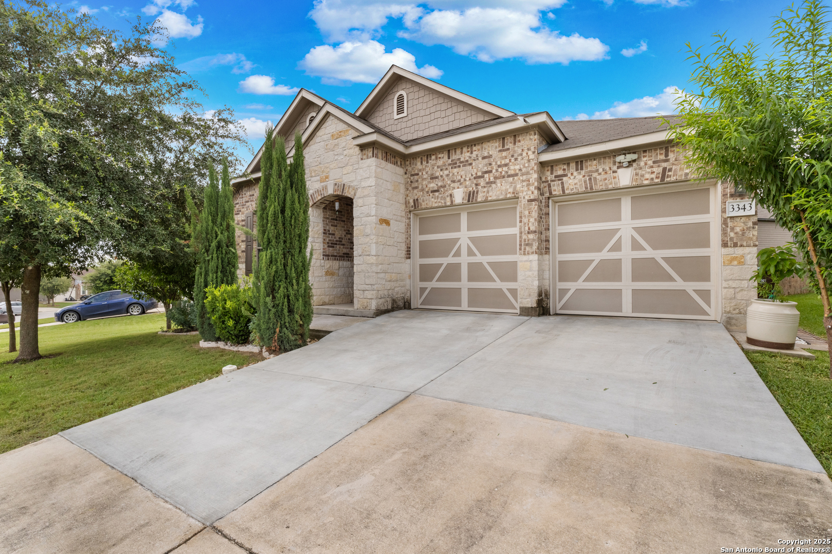 3343 Uresti