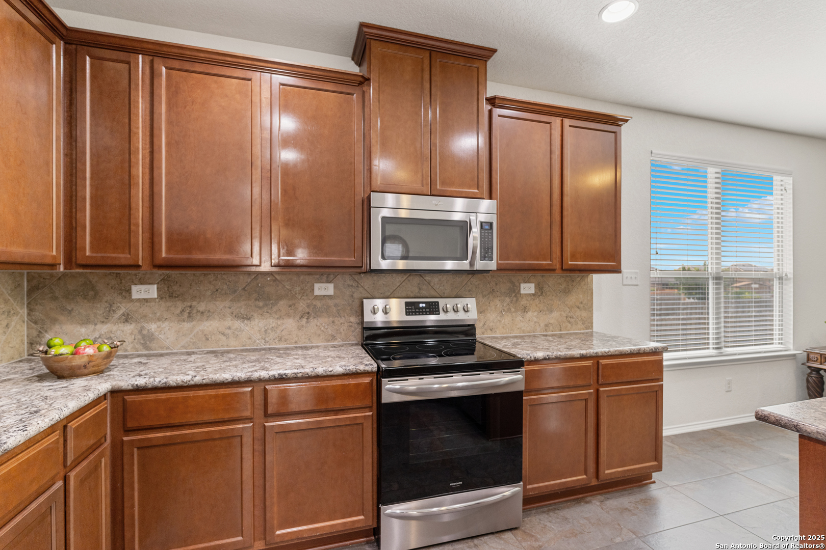 3343 Uresti